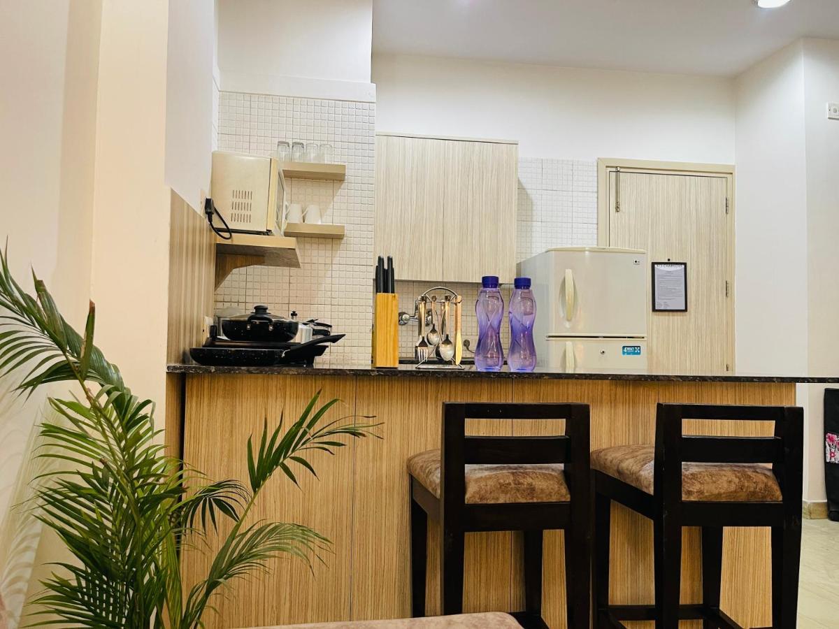 غورغاون Bedchambers Serviced Apartments, Sector 40 المظهر الخارجي الصورة